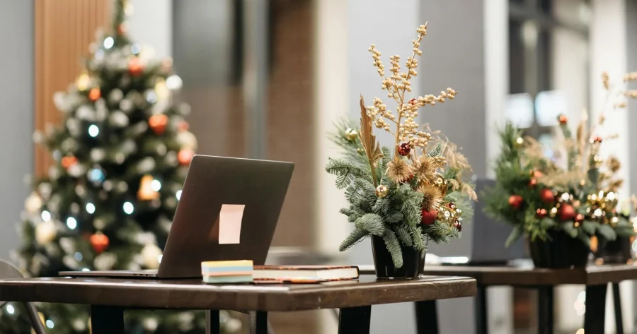 Pexels Pavel Danilyuk 6400259 2056x1080